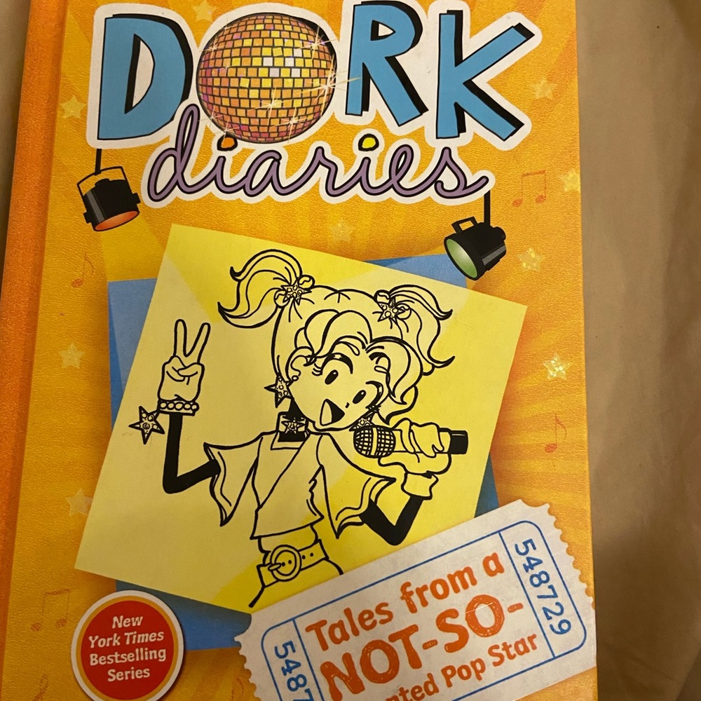Dork diaries book